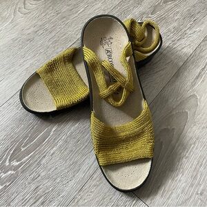 Arcopedico Knit Sandals Portuguese Yellow Brand NEW Size 40 / 9